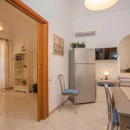 Un Affaccio Sul Borgo Apartment