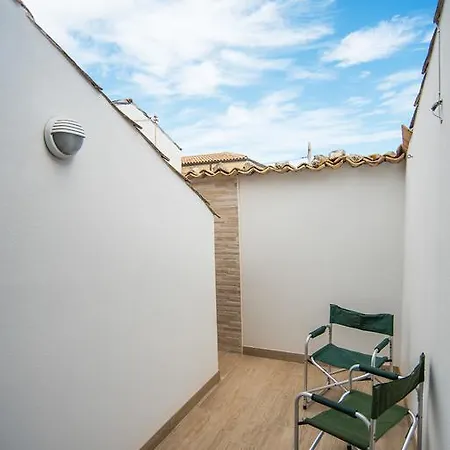 Un Affaccio Sul Borgo