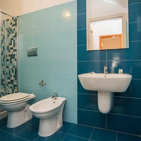 Un Affaccio Sul Borgo Apartment